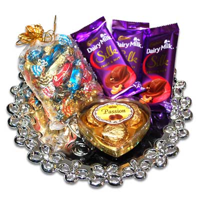 "Choco Basket - codeVCB10 - Click here to View more details about this Product